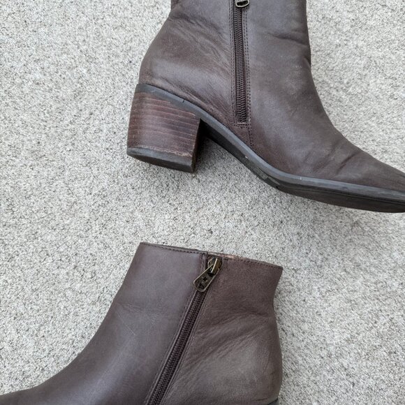 Lucky Brand Malvelia Brown Leather Stack Heel Size 7.5 Zip Booties Boots Ankle - Picture 9 of 13